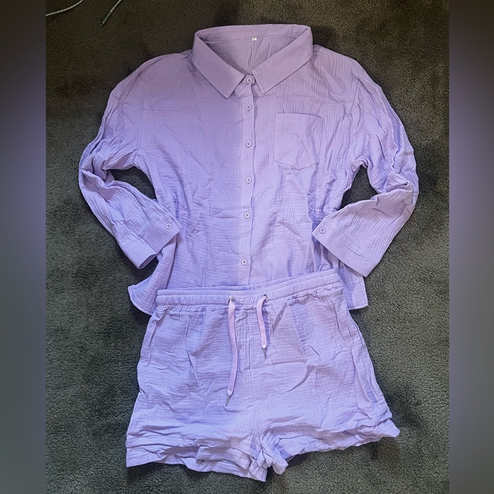 Amazon Lavender Linen set. - Picture 2 of 2